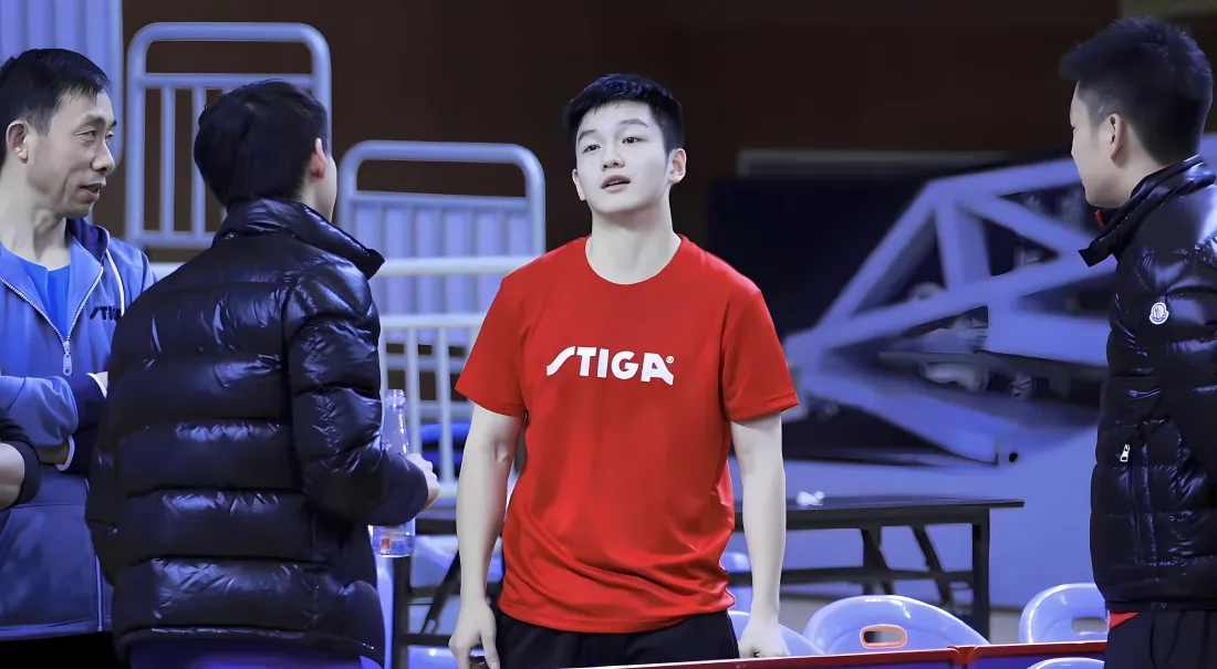 5k樊振东壁纸｜训练场馆背景图片 - 乒乓球运动员「哲风壁纸」