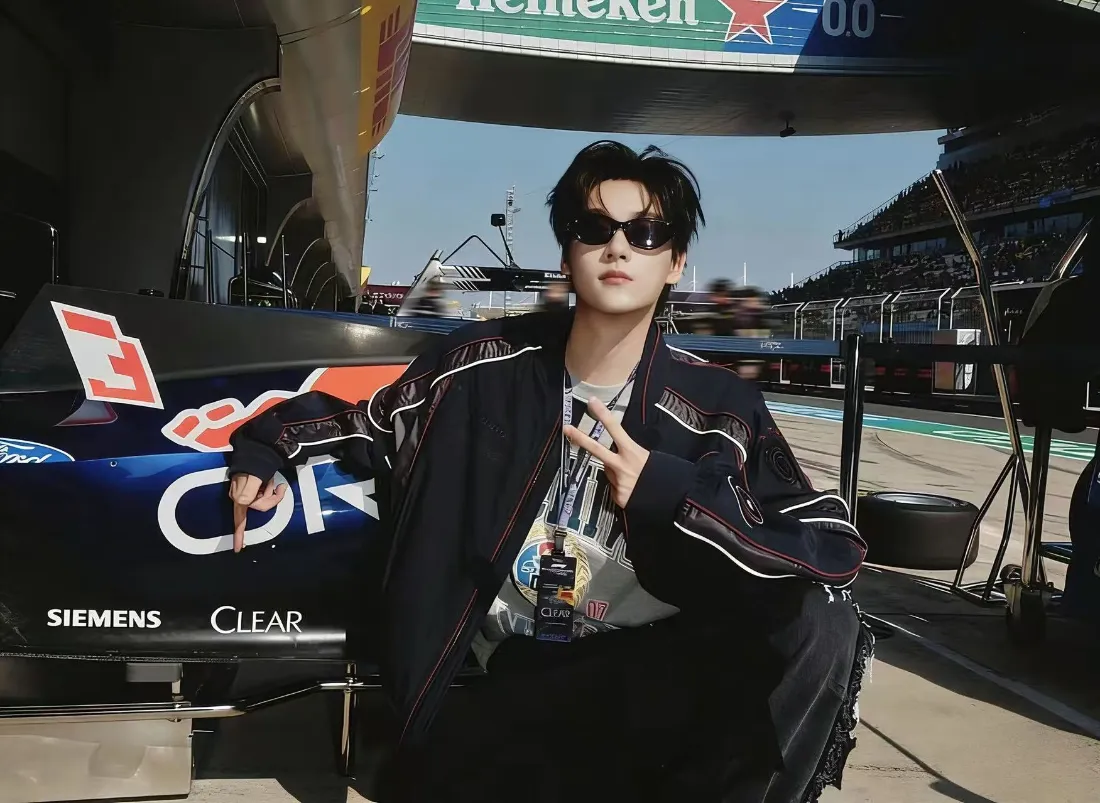 2k田栩宇壁纸｜F1赛车场背景图片 - 酷帅潮男「哲风壁纸」