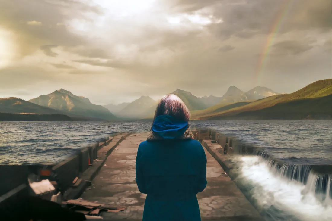 5k女孩背影壁纸｜江边远山背景图片 - 治愈风景「哲风壁纸」