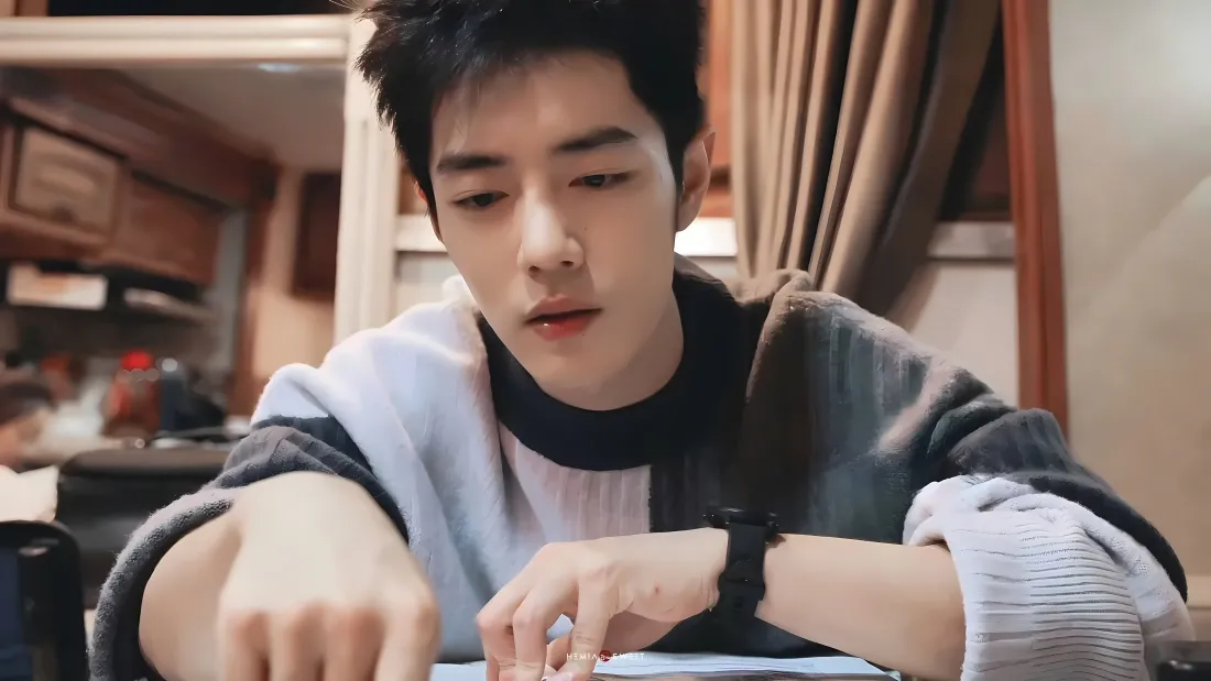 4k肖战壁纸｜室内学习场景背景图片 - 帅气男神「哲风壁纸」