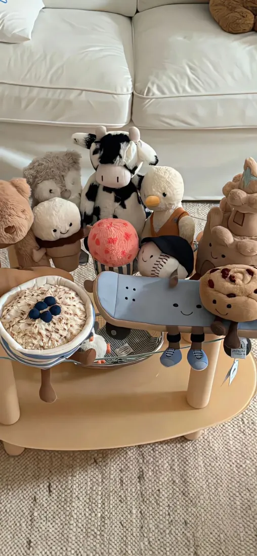 可爱玩偶手机壁纸｜ins风背景图片 - 温馨治愈「哲风壁纸」