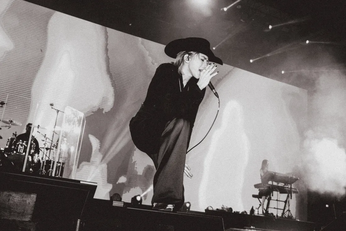 8k蔡徐坤壁纸｜演唱会背景图片 - 舞台造型「哲风壁纸」