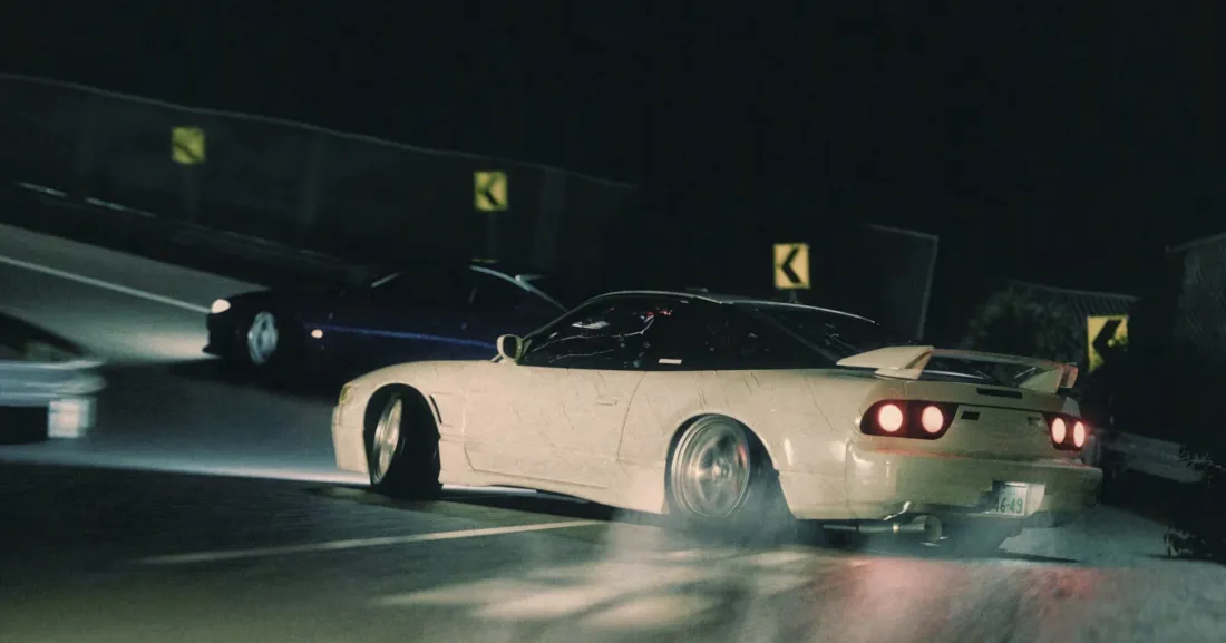 2k日产180SX壁纸｜改装车背景图片 - 夜间漂移「哲风壁纸」