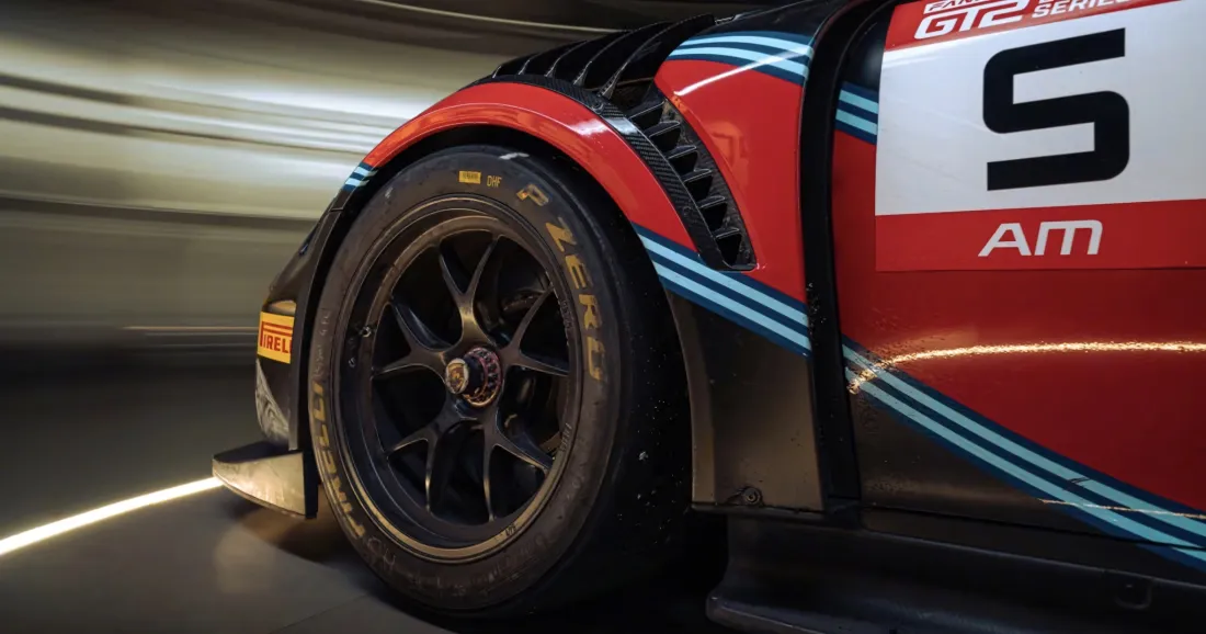 2k保时捷911壁纸｜跑车背景图片 - 赛道竞速「哲风壁纸」