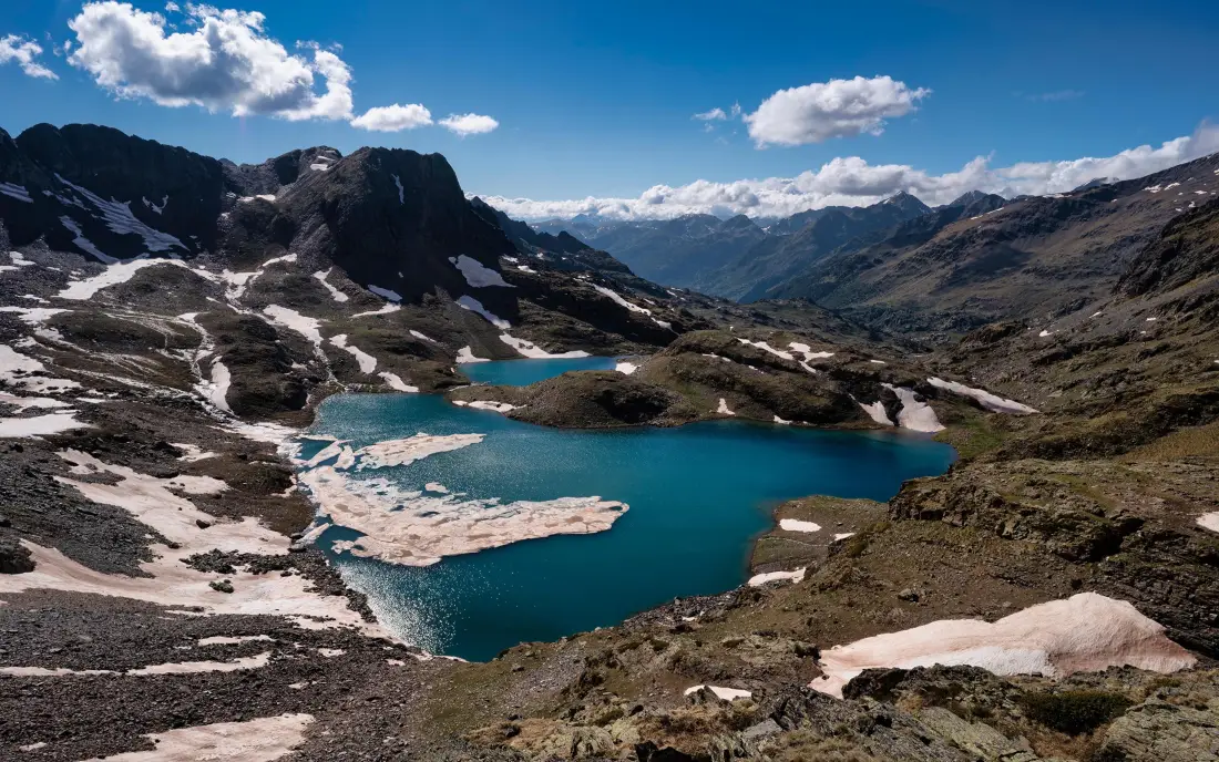 4k高山湖泊壁纸｜自然风景背景图片 - 蓝天「哲风壁纸」