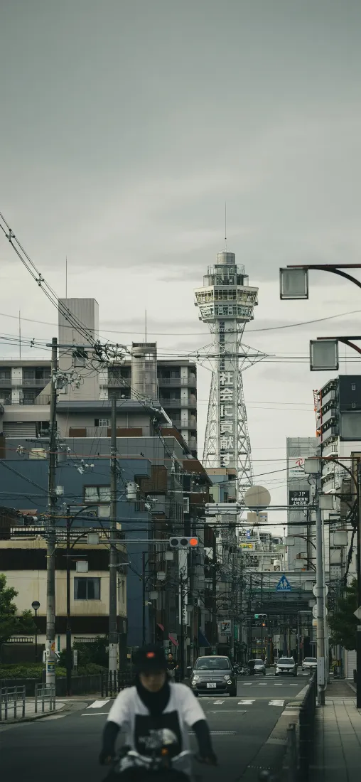 城市角落手机壁纸｜红绿灯背景图片 - 日系街景「哲风壁纸」