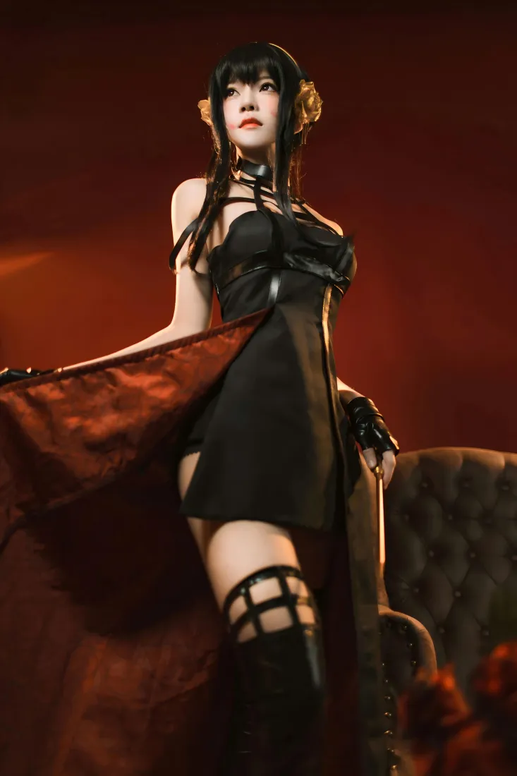 约尔手机壁纸｜cos背景图片 - 间谍过家家「哲风壁纸」