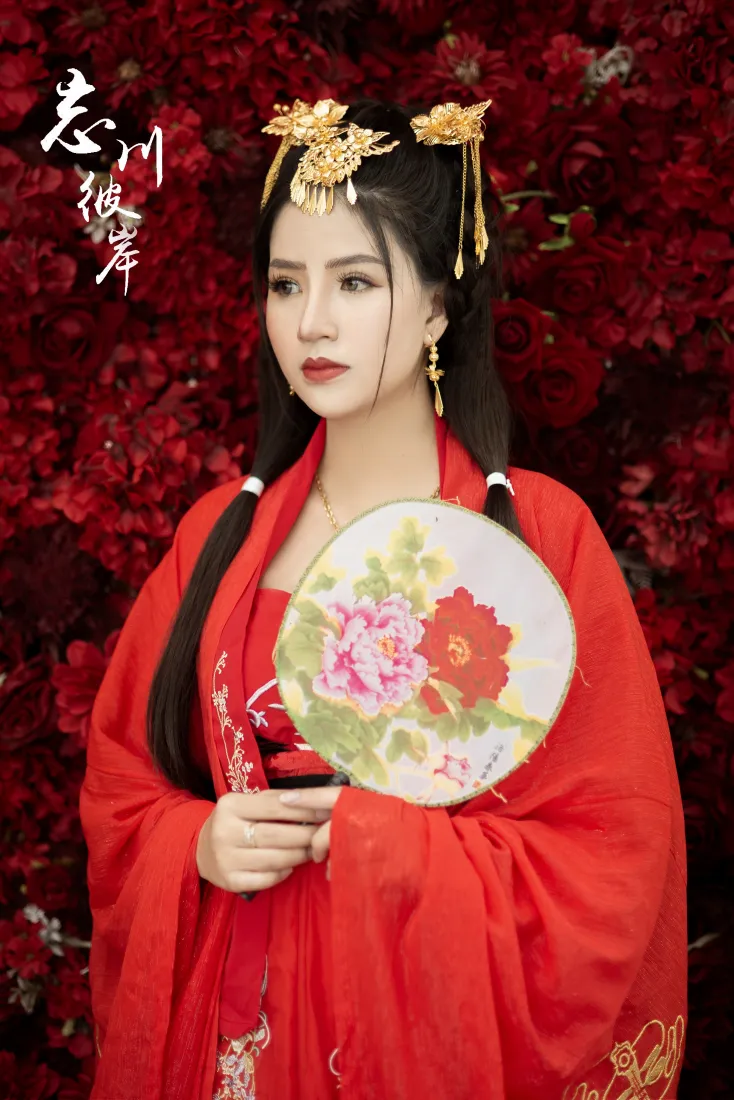 古风手机壁纸｜红色背景图片 - 红衣汉服美人「哲风壁纸」