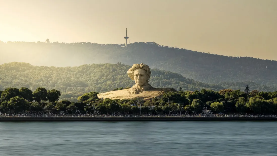 4k青年毛泽东壁纸｜橘子洲头背景图片 - 恰同学少年「哲风壁纸」