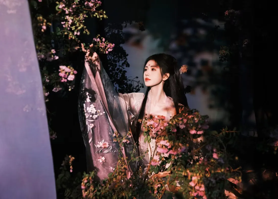 2k鞠婧祎壁纸｜古风背景图片 - 花间美人「哲风壁纸」