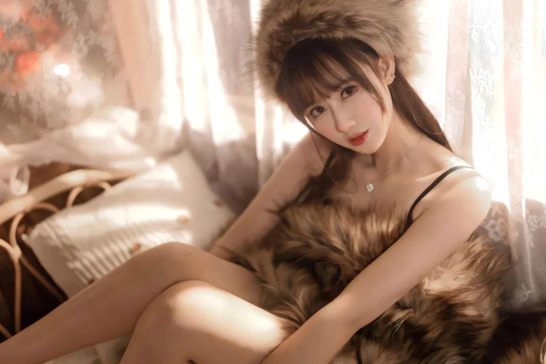 10k美女壁纸｜窗边背景图片 - 慵懒写真「哲风壁纸」