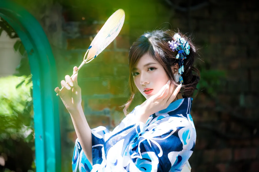 3k复古旗袍美女壁纸｜庭院背景图片 - 国风写真「哲风壁纸」
