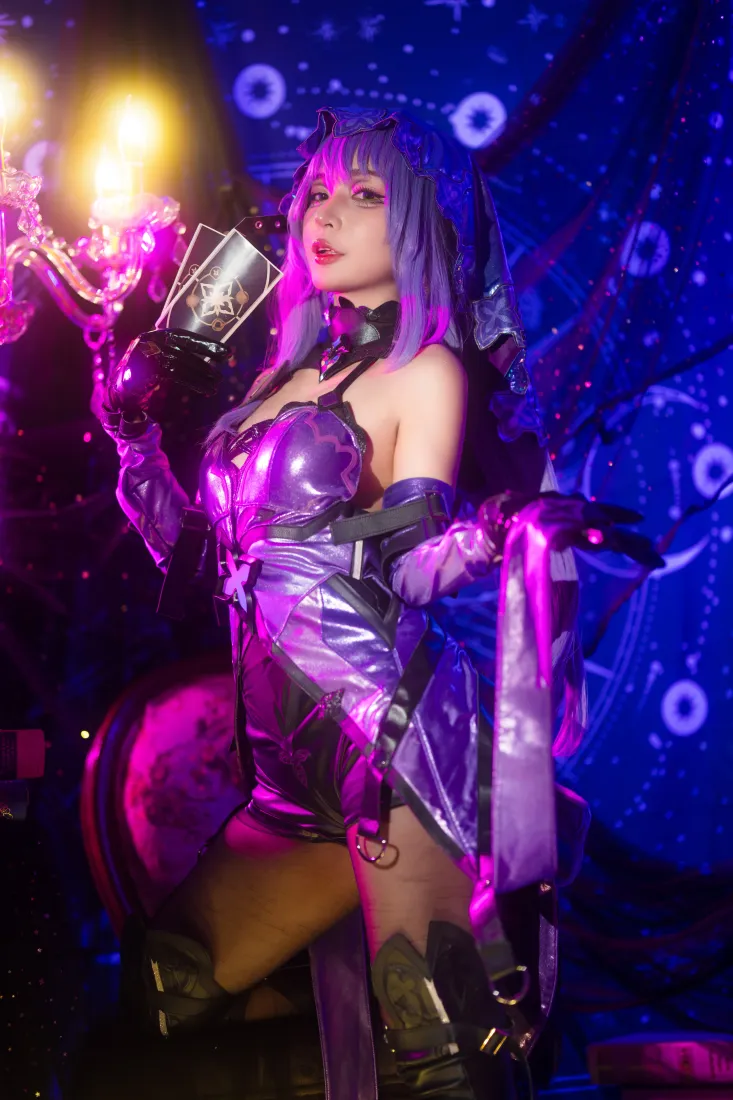 黄泉cos手机壁纸｜紫色星空背景图片 - 塔罗牌「哲风壁纸」