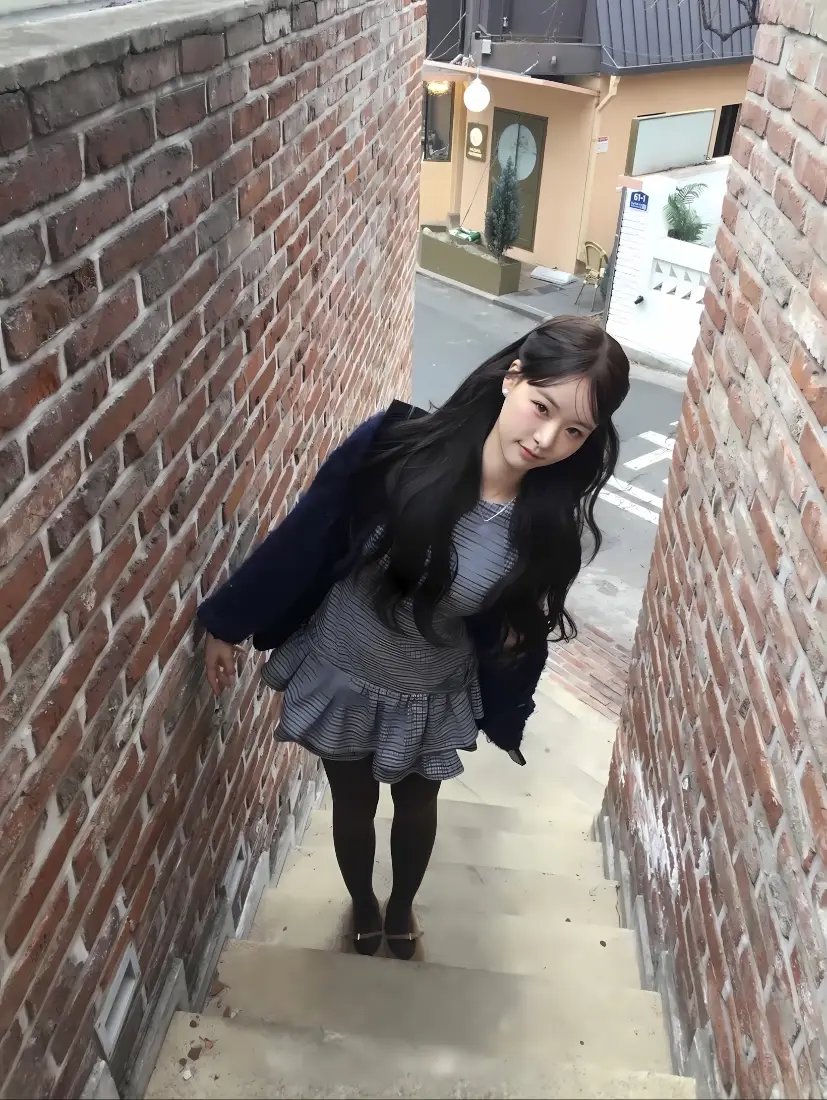 朴喜珗手机壁纸｜街巷背景图片 - 气质长发韩国女星「哲风壁纸」