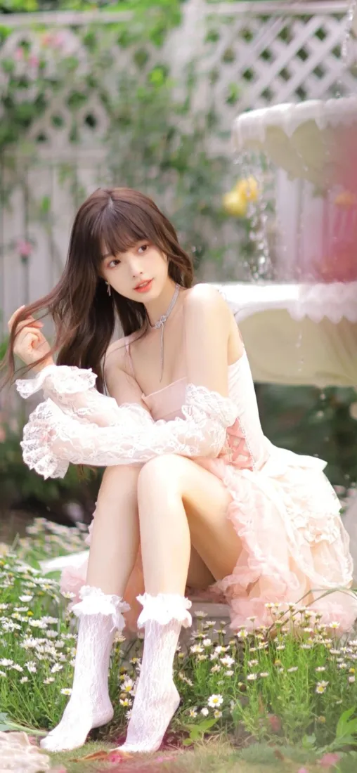 清纯少女手机壁纸｜户外花园背景图片 - 清新写真「哲风壁纸」