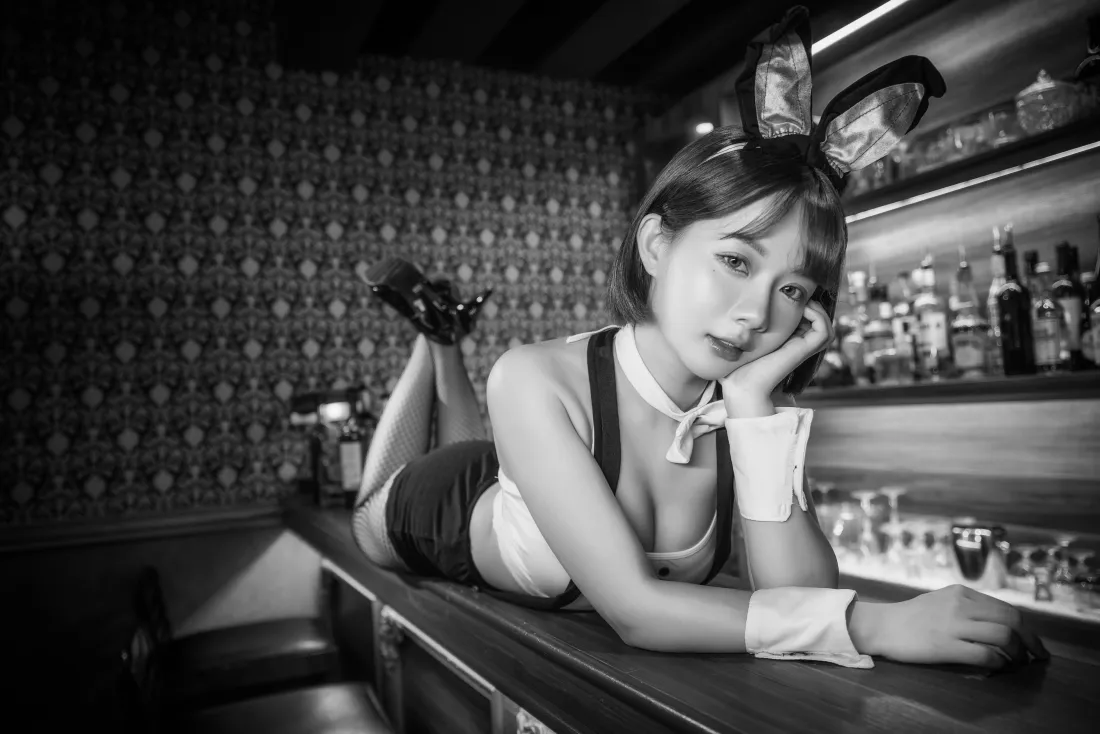 6k兔女郎壁纸｜黑白色背景图片 - 吧台「哲风壁纸」