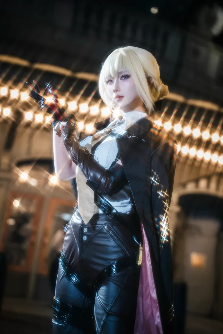 cosplay手机壁纸｜夜晚背景图片 - 金发御姐「哲风壁纸」