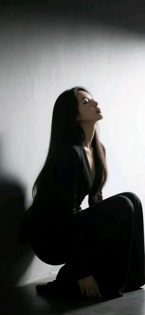 长发美女手机壁纸｜氛围感背景图片 - 情绪人像「哲风壁纸」