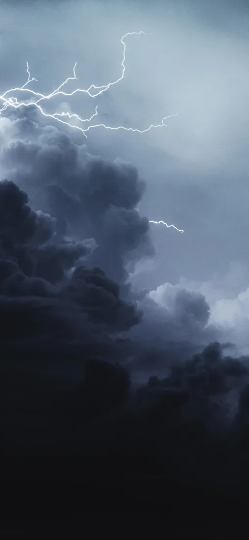 闪电手机壁纸｜乌云背景图片 - 雷暴山野风光「哲风壁纸」