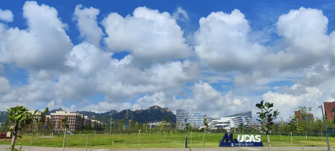 3k自然风景壁纸｜校园背景图片 - 蓝天白云「哲风壁纸」