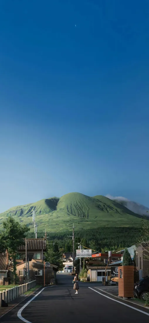 日系乡村手机壁纸｜道路山丘背景图片 - 晴空远山「哲风壁纸」