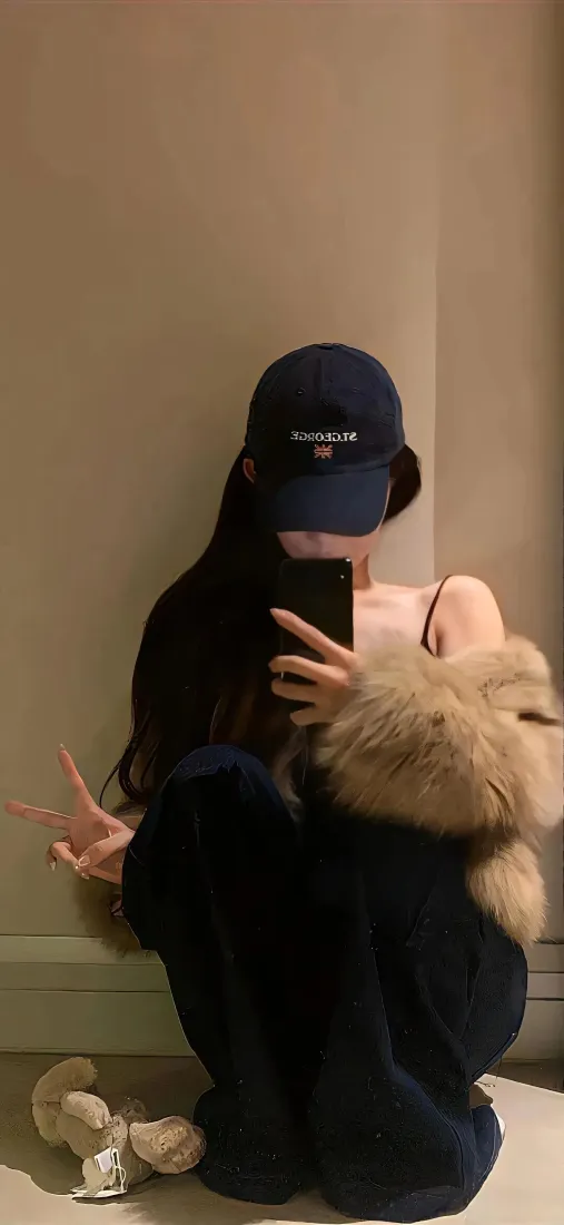 酷感美女手机壁纸｜室内背景图片 - 对镜自拍「哲风壁纸」