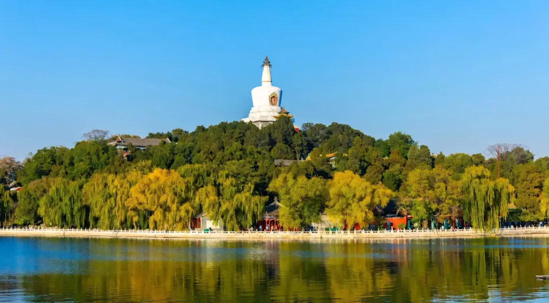 2k北海公园壁纸｜北京背景图片 - 白塔秋景「哲风壁纸」