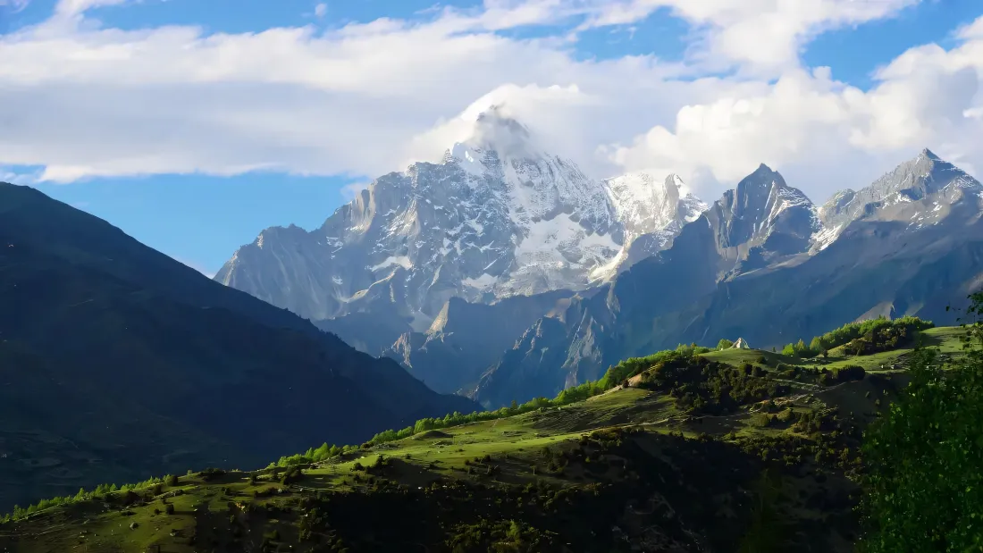 2k四姑娘山壁纸｜自然背景图片 - 川西雪山「哲风壁纸」