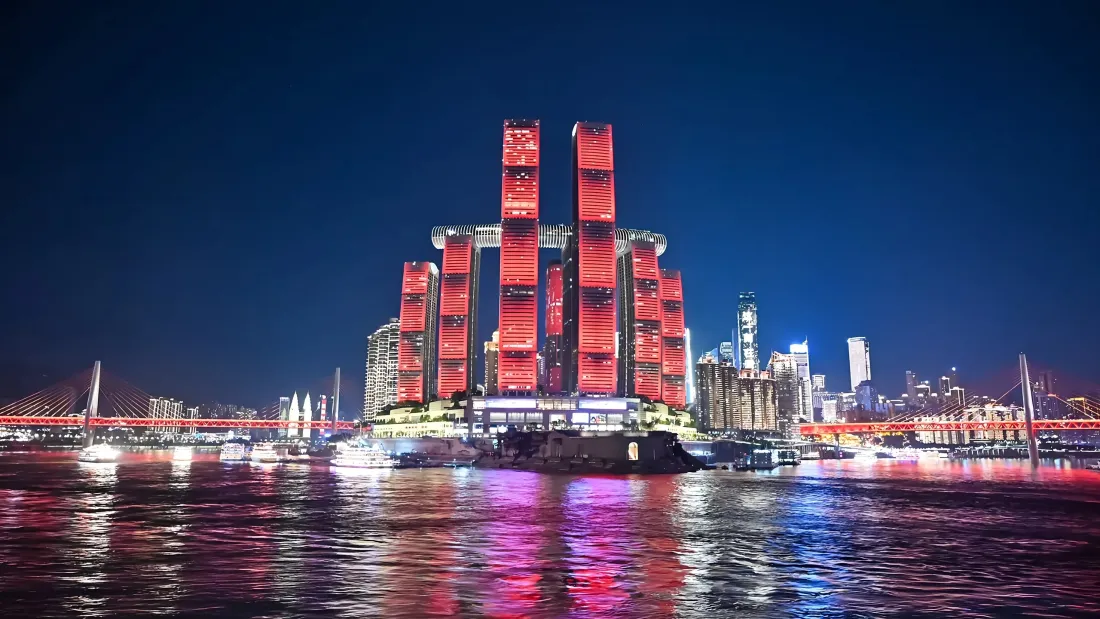 3k重庆来福士壁纸｜城市夜景背景图片 - 嘉陵江江景「哲风壁纸」