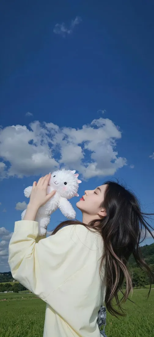 清新少女手机壁纸｜蓝天草地背景图片 - 治愈氛围感「哲风壁纸」