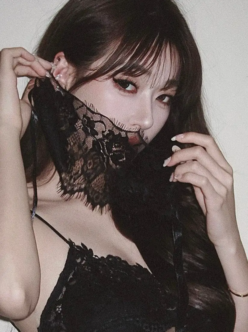 蕾丝遮面美女手机壁纸｜手机背景图片 - 暗黑纯欲风「哲风壁纸」