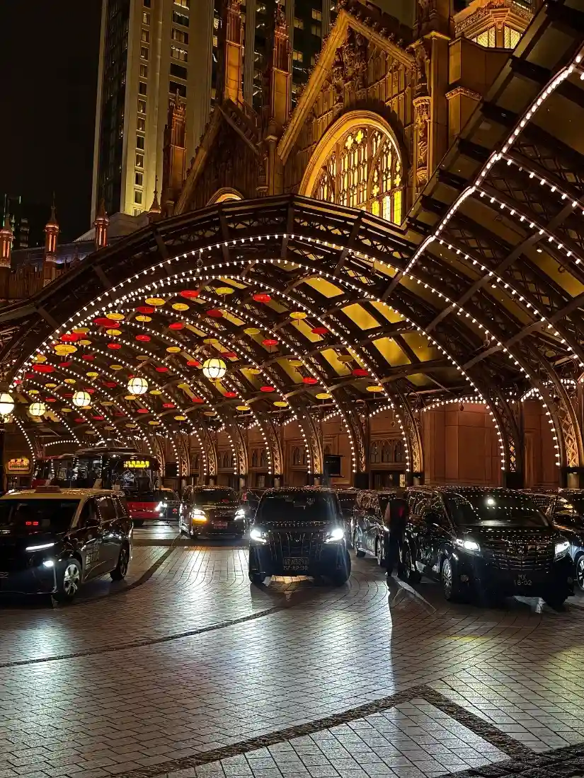 夜景手机壁纸｜城市背景图片 - 欧式拱廊「哲风壁纸」
