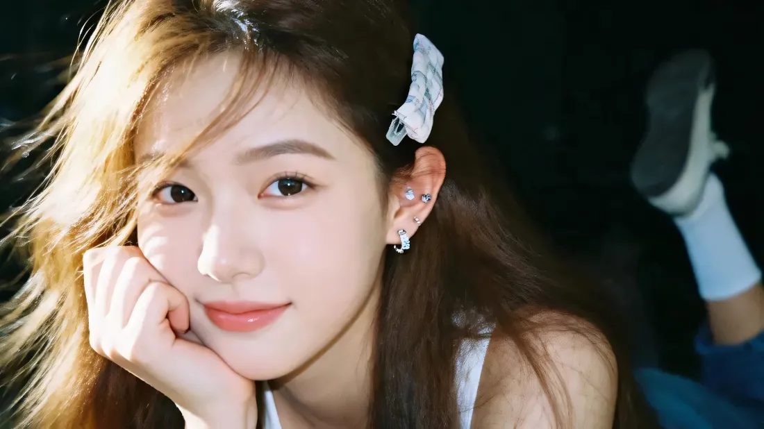 2k甜系美女壁纸｜车内背景图片 - 明媚温柔「哲风壁纸」