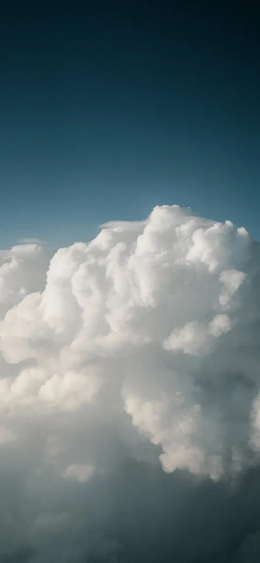 蓝天手机壁纸｜云朵背景图片 - 高空积云「哲风壁纸」