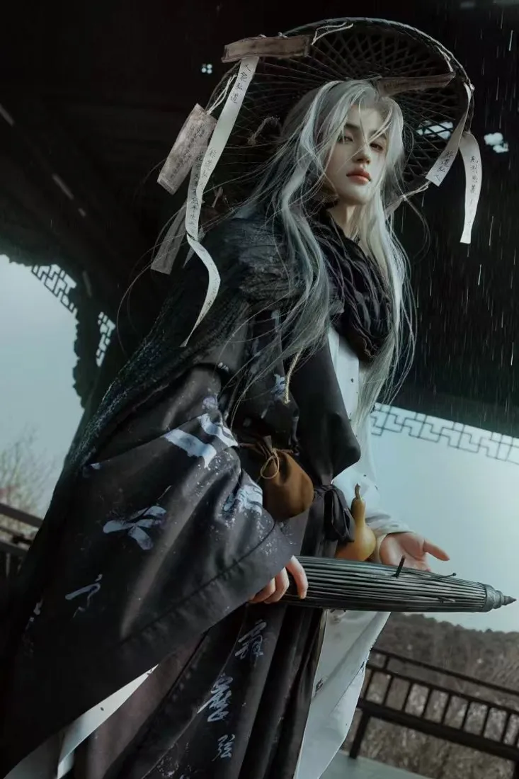 张翅手机壁纸｜古风黑衣背景图片 - 银发帅哥「哲风壁纸」