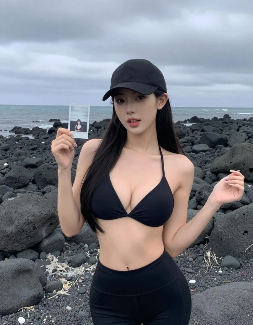 性感美女手机壁纸｜海边礁石背景图片 - 阴天户外「哲风壁纸」