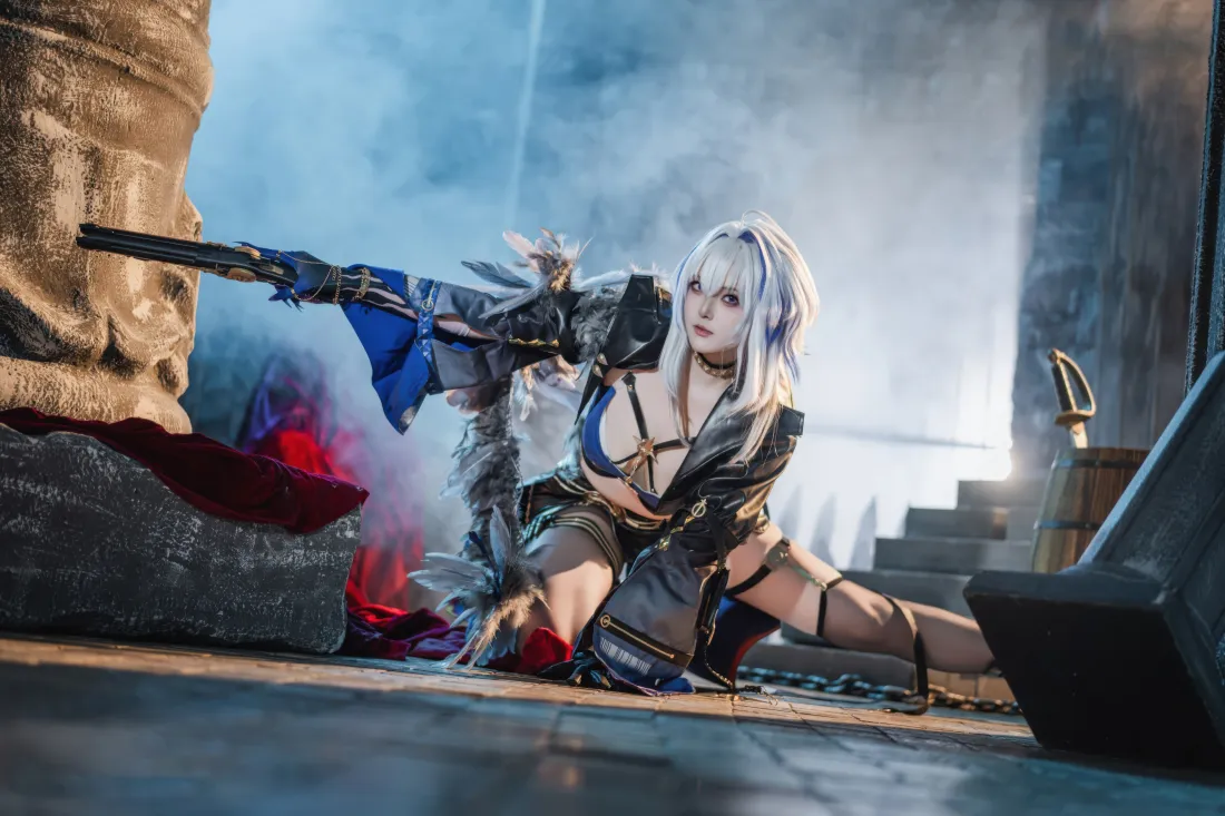 8k原神申鹤壁纸｜cosplay背景图片 - 银发长枪少女「哲风壁纸」