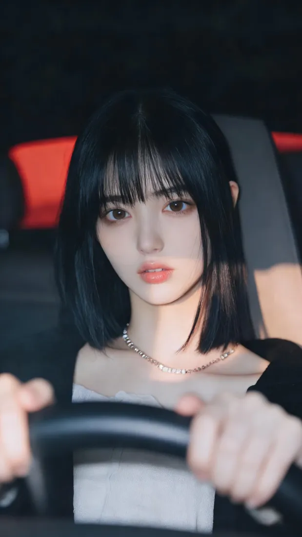 冷艳美女手机壁纸｜车内背景图片 - 齐刘海女神「哲风壁纸」