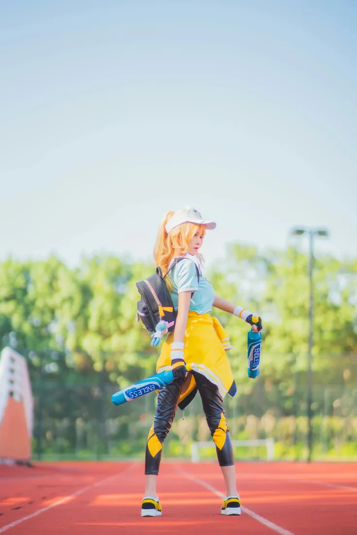 桜桃喵花木兰cos手机壁纸｜运动场背景图片 - 王者荣耀「哲风壁纸」