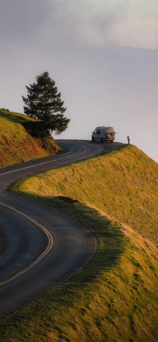 山间公路手机壁纸｜风景背景图片 - 自驾旅行「哲风壁纸」