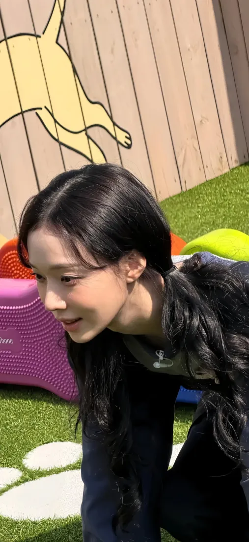 金玟庭手机壁纸｜韩国爱豆背景图片 - 清新日常「哲风壁纸」