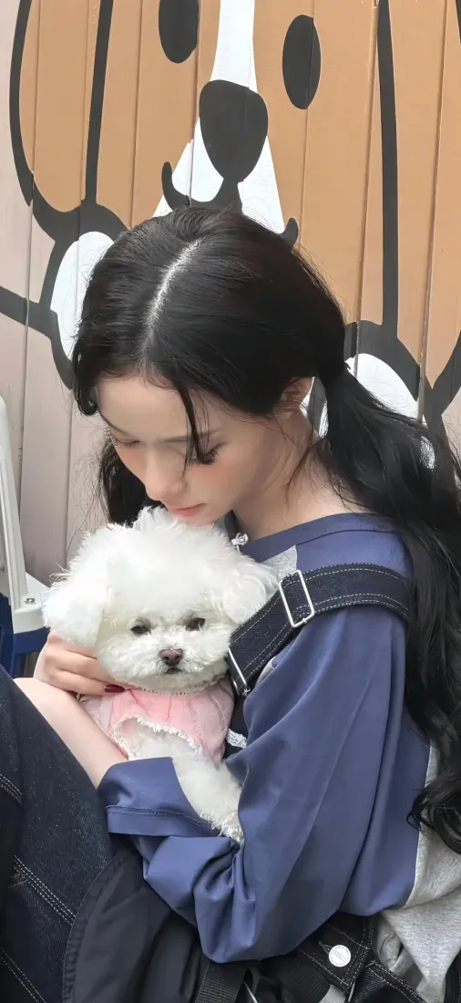 金玟庭手机壁纸｜爱豆日常背景图片 - 软萌小狗「哲风壁纸」