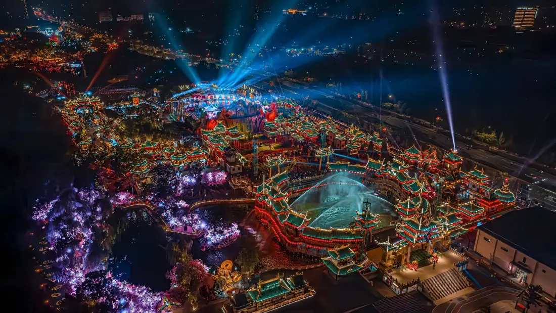 3k开封壁纸｜背景图片 - 夜景灯光秀庆典「哲风壁纸」