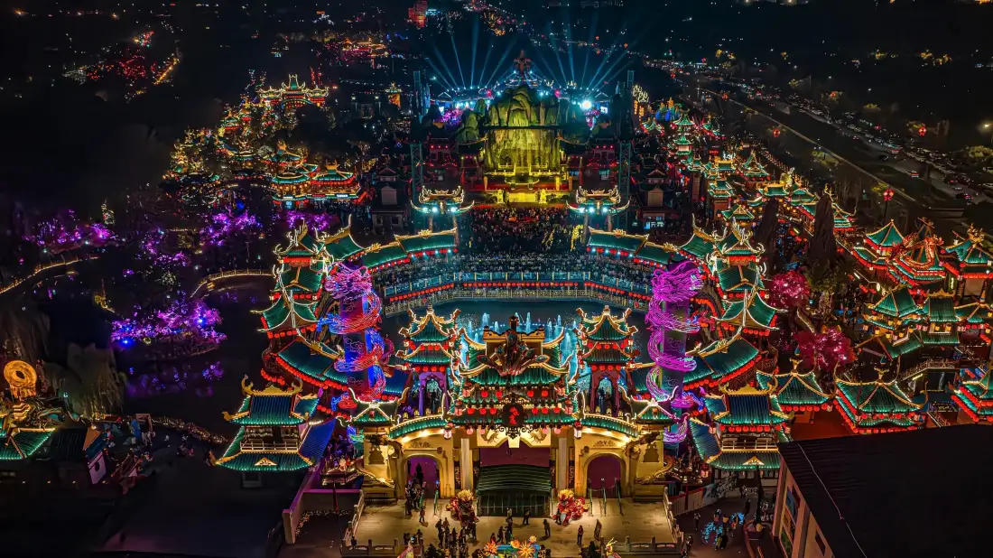 3k开封壁纸｜夜景背景图片 - 中式古建筑「哲风壁纸」