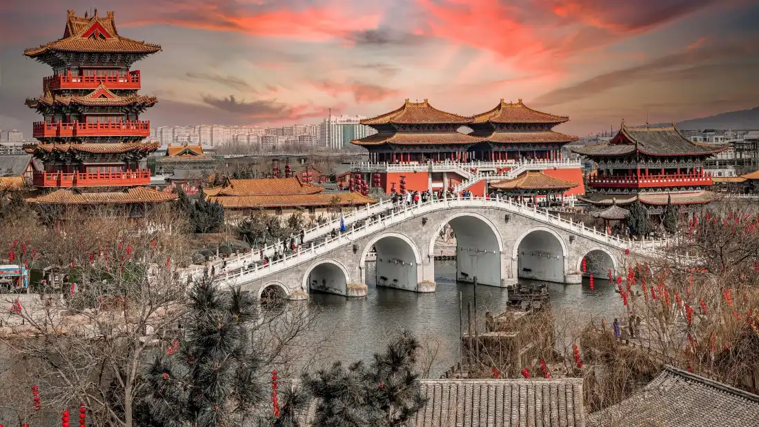 3k开封古建壁纸｜风景背景图片 - 晚霞水岸「哲风壁纸」