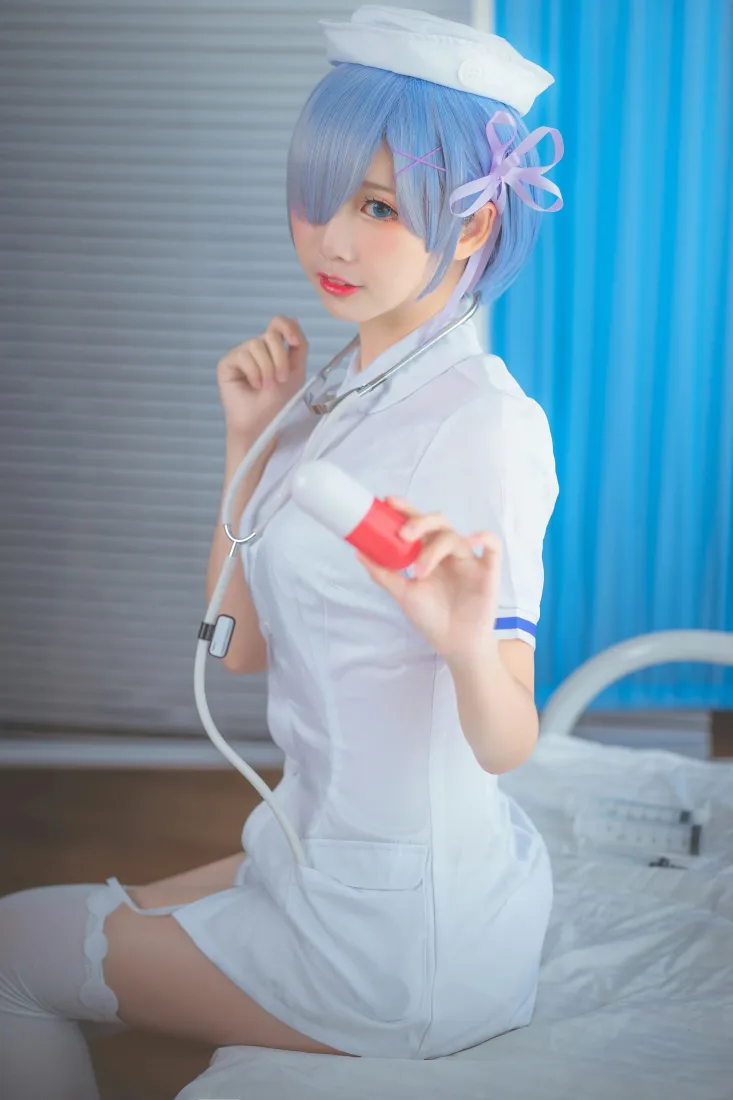 蕾姆手机壁纸｜cosplay背景图片 - 护士制服「哲风壁纸」