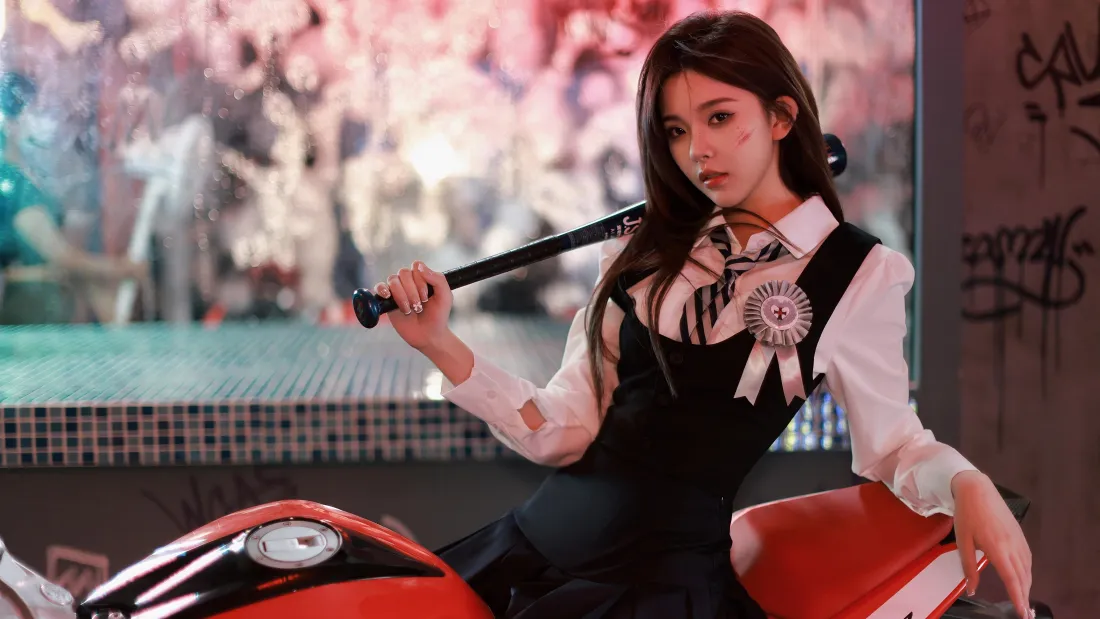 4k甜酷JK少女壁纸｜机车背景图片 - 樱花氛围「哲风壁纸」