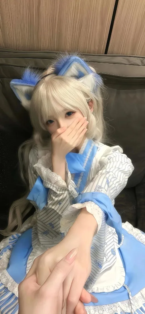 洛丽塔手机壁纸｜蓝白背景图片 - 猫耳少女「哲风壁纸」
