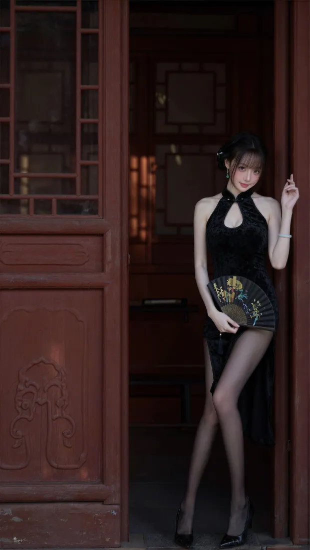 旗袍美女手机壁纸｜中式红门背景图片 - 高清手机「哲风壁纸」