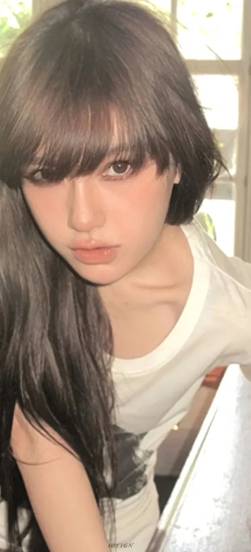 杨颖手机壁纸｜背景图片 - 温柔齐刘海短发美女「哲风壁纸」
